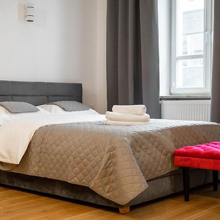 Piekna Yellow Studio Warszawa Zewnętrze zdjęcie